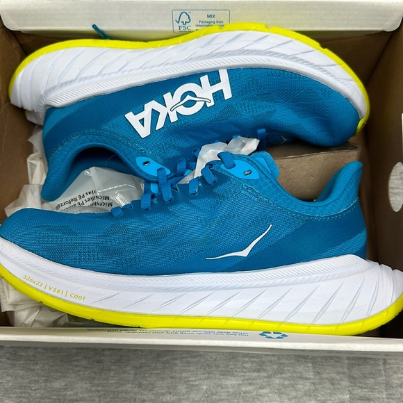 Hoka One One Shoes - New never worn Hoka Carbon X2 running shoes